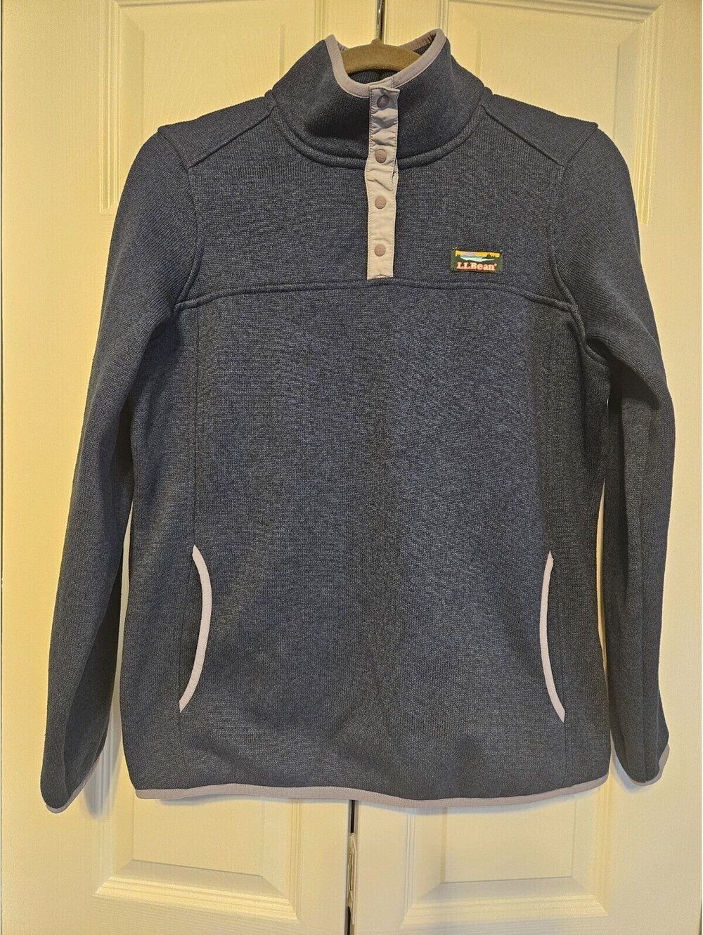 Women's LL Beans Pullover Sweater Fleece Medium Size Color Navy Blue